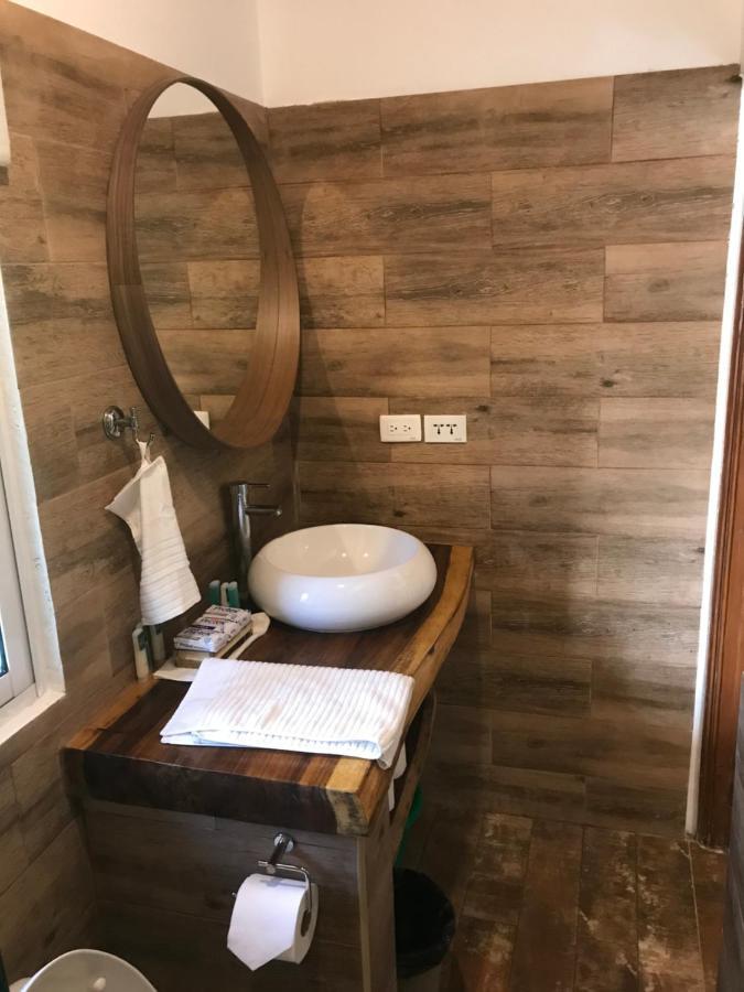 Cozy Oceanfront Villa With Direct Beach Access Las Terrenas Eksteriør bilde