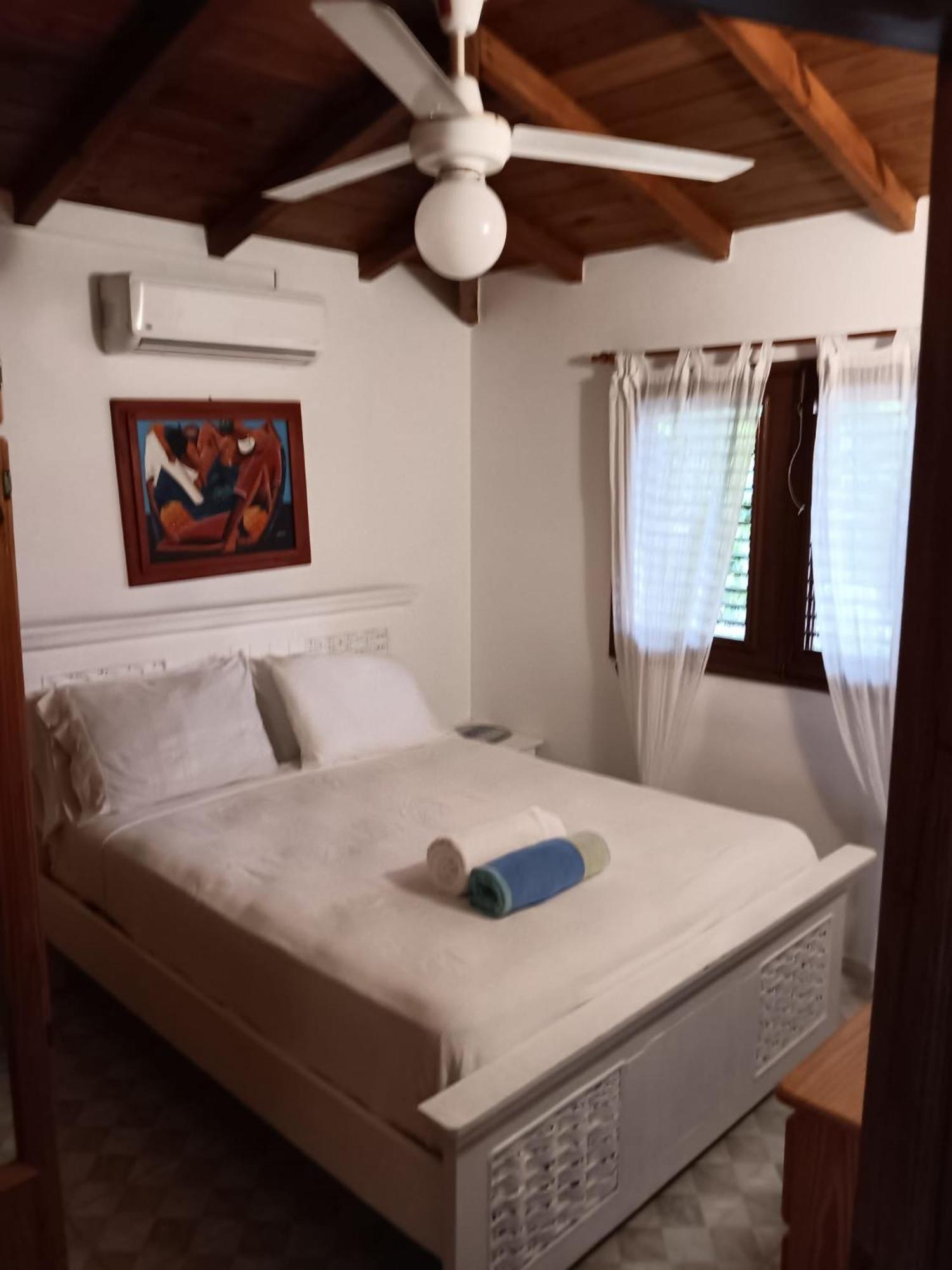 Cozy Oceanfront Villa With Direct Beach Access Las Terrenas Eksteriør bilde