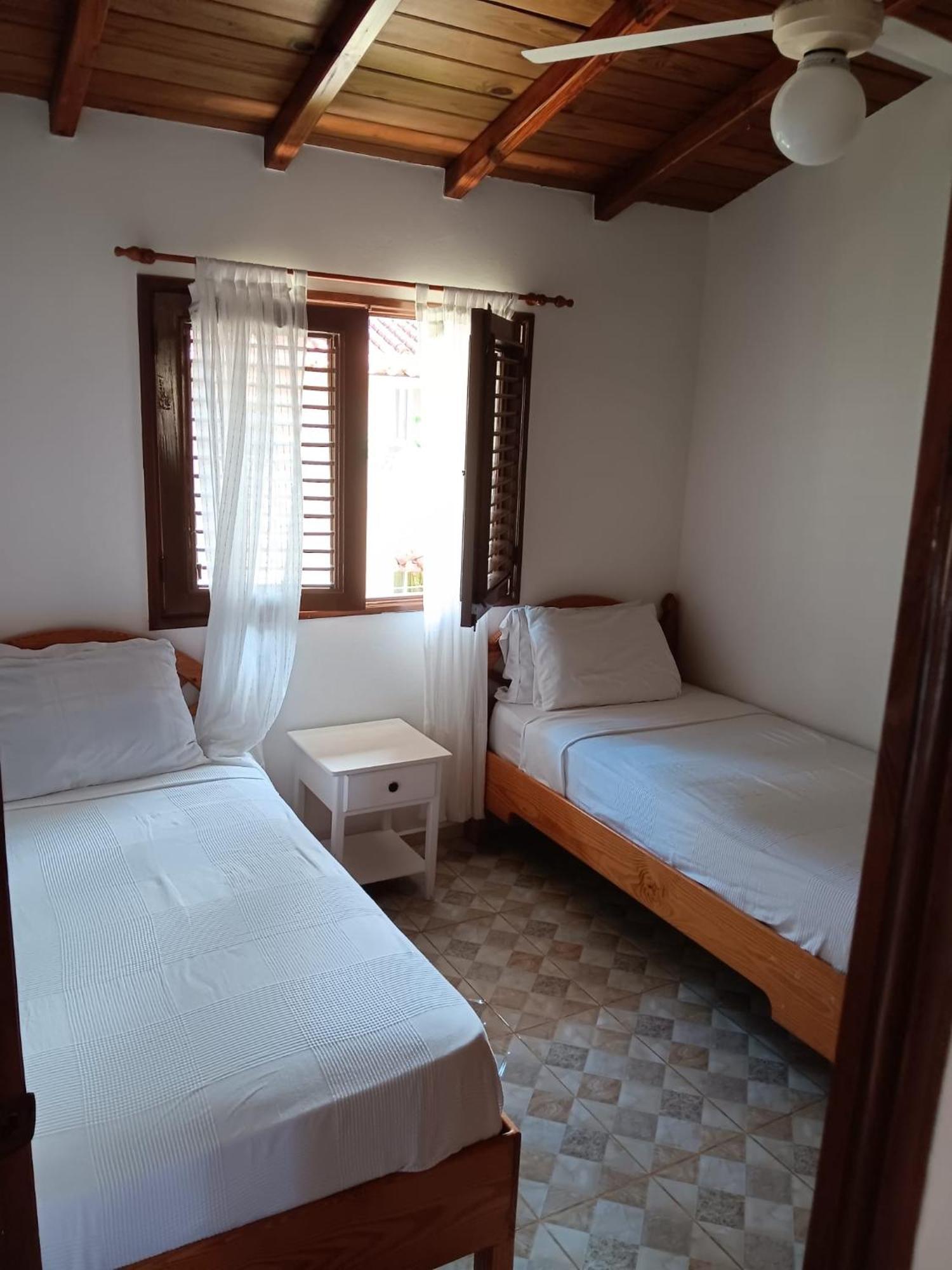 Cozy Oceanfront Villa With Direct Beach Access Las Terrenas Eksteriør bilde
